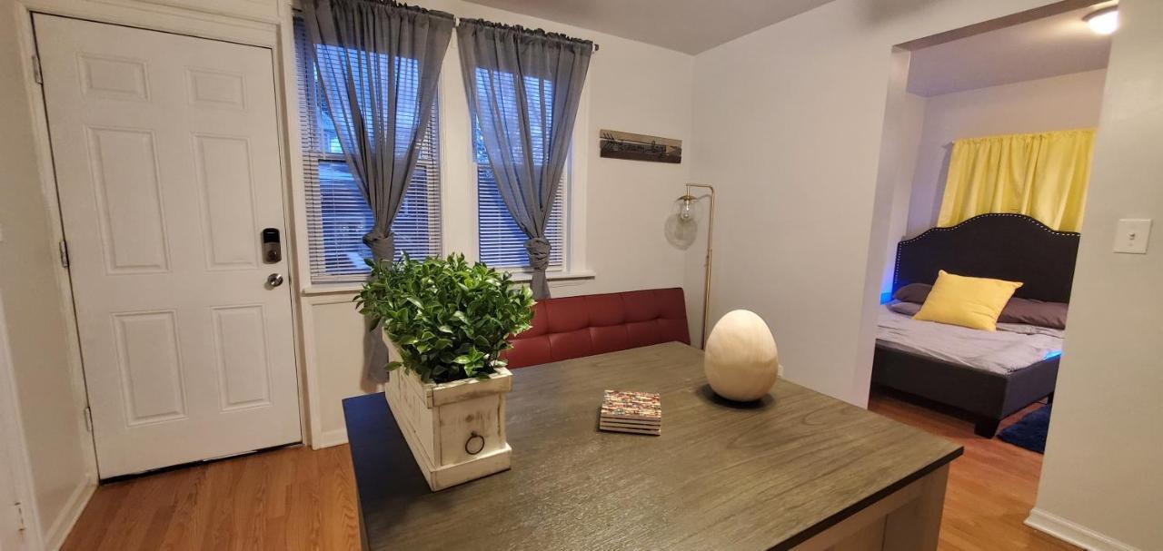 Cozy 1 Bedroom, 1 Min From Irving Park Blue Line, Free Parking 芝加哥 外观 照片