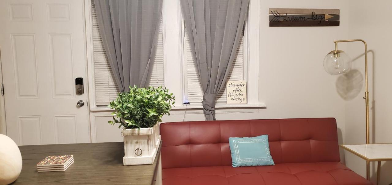 Cozy 1 Bedroom, 1 Min From Irving Park Blue Line, Free Parking 芝加哥 外观 照片