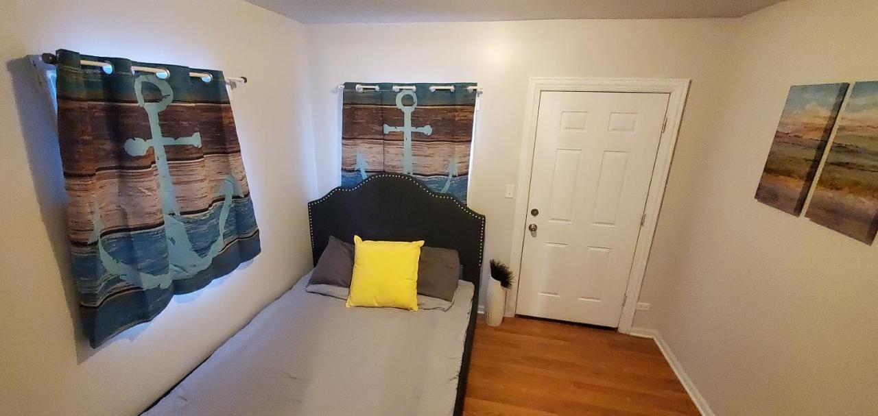 Cozy 1 Bedroom, 1 Min From Irving Park Blue Line, Free Parking 芝加哥 外观 照片